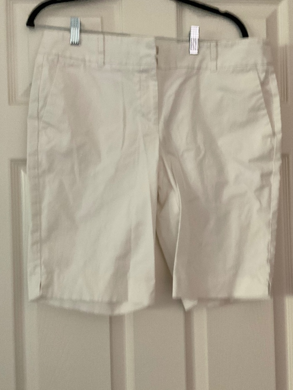 Ann Taylor white shorts size 10 NWOT retailed 89